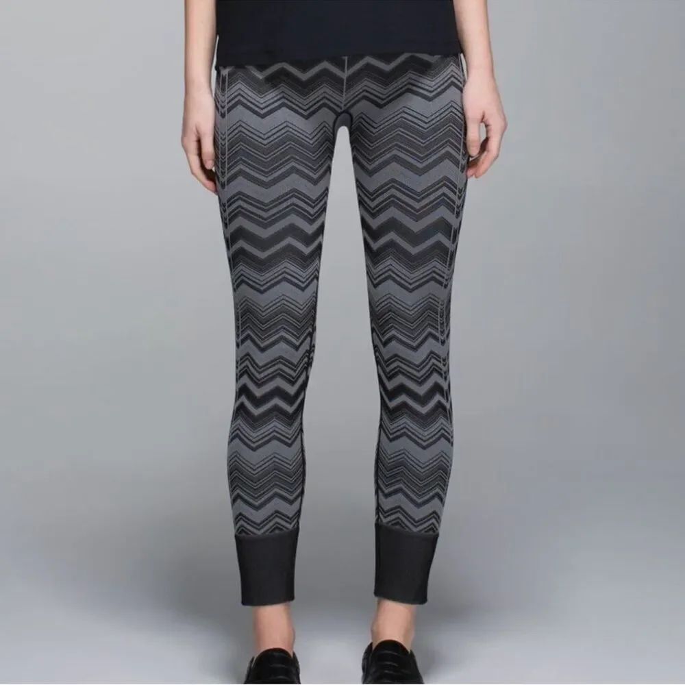 Lululemon Seamless Ribbed Leggings Chevron Heathered Slate Gray Black - 8 Medium